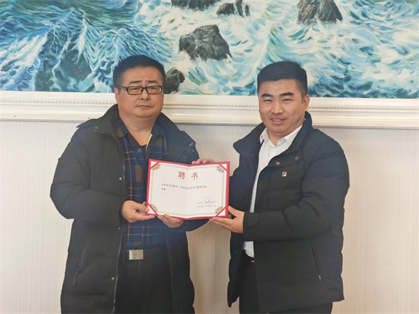 �Y��ý�w���R�´����Ї������ͷ������������I�������½�ɫ